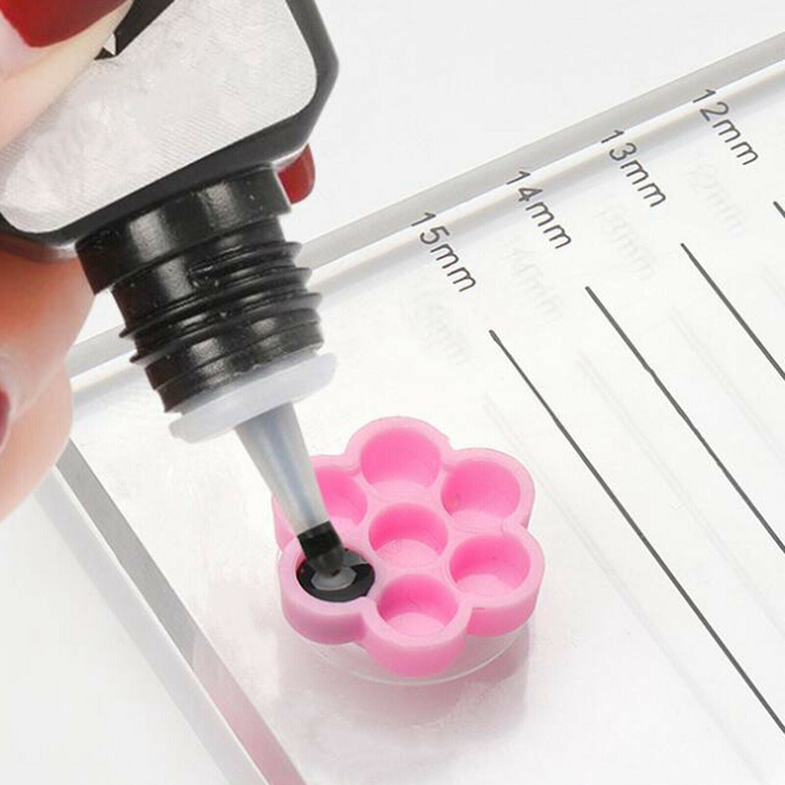 100PCS Eyelash Extensions Adhesive Glue Holder Container Lash Stand Supplies