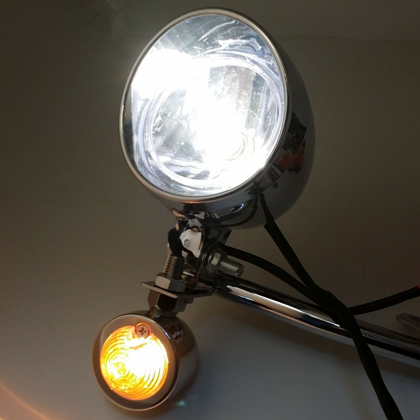Chrome Turn Signal Spot Fog light Bar For Yamaha V Star Road Star XV Touring