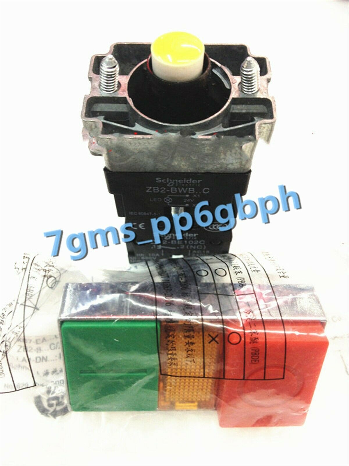 1 PCS NEW Schneider Double Convex Head Illuminated Button XB2-BW8465C