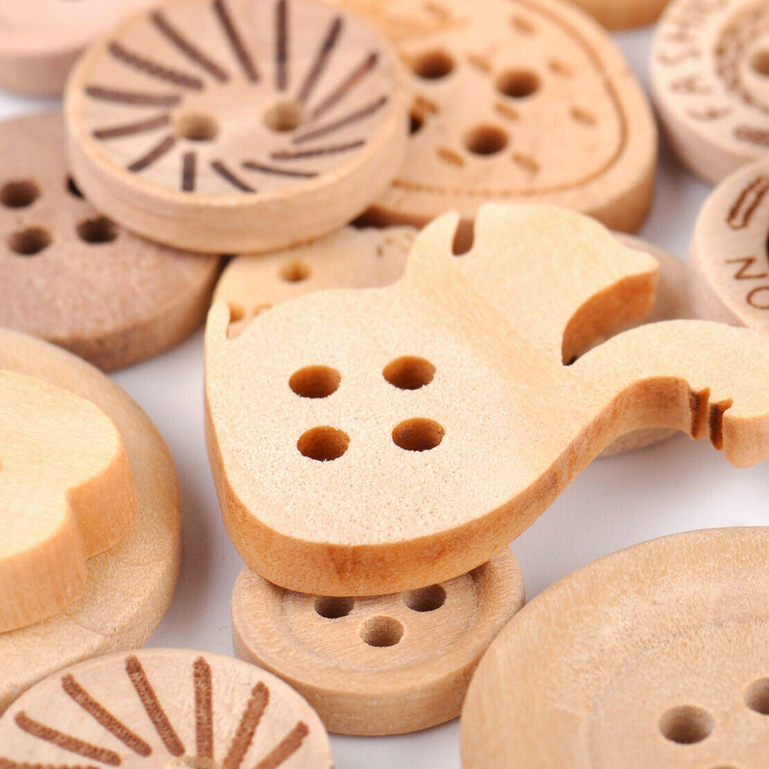 100x 4 Holes Mixed Shape Fruits Animals Wooden Buttons for DIY Sewing Craft An