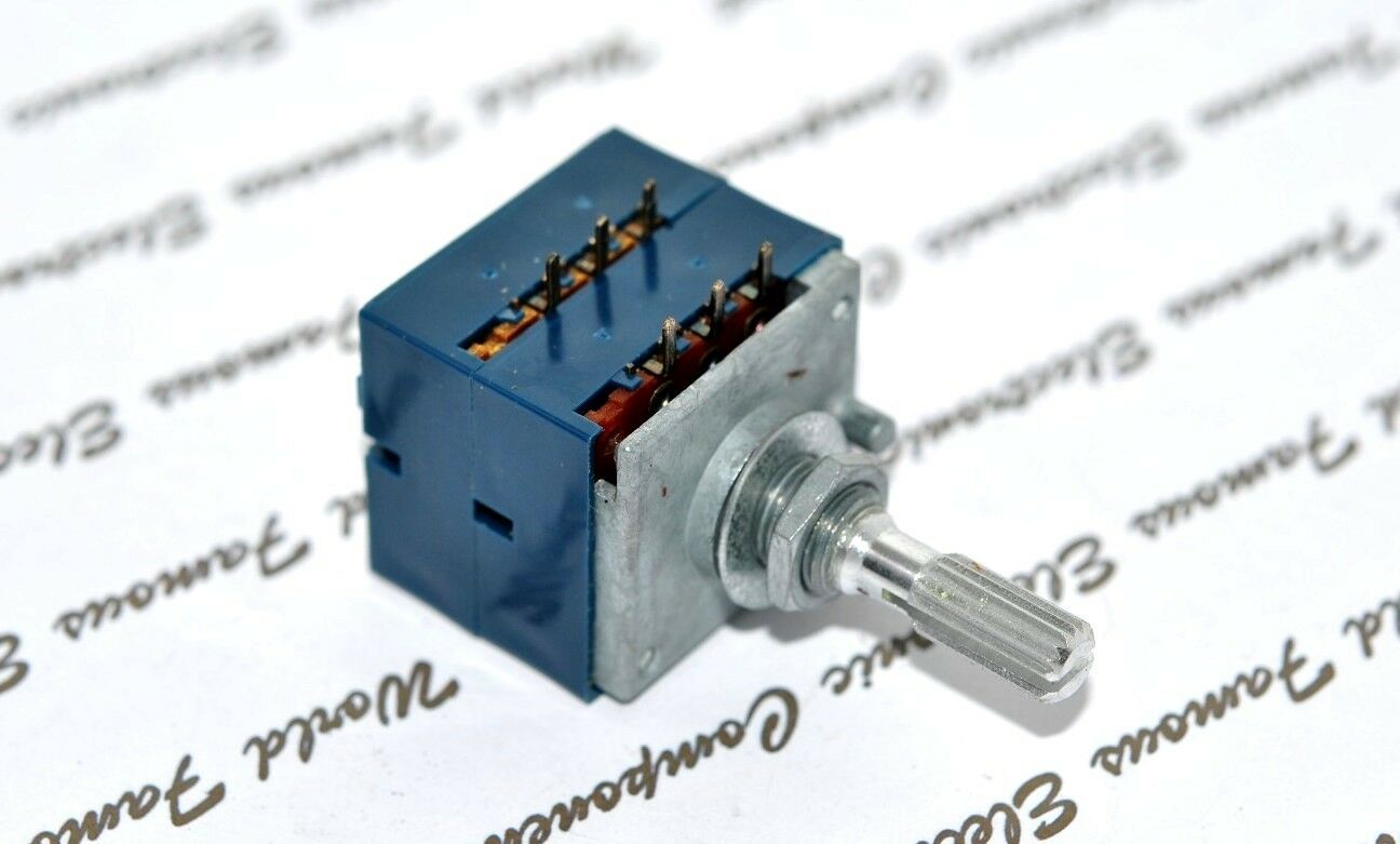 1pcs - ALPS RK27 50KMN Balance Dual Potentiometer knurled - JAPAN RK27112200440