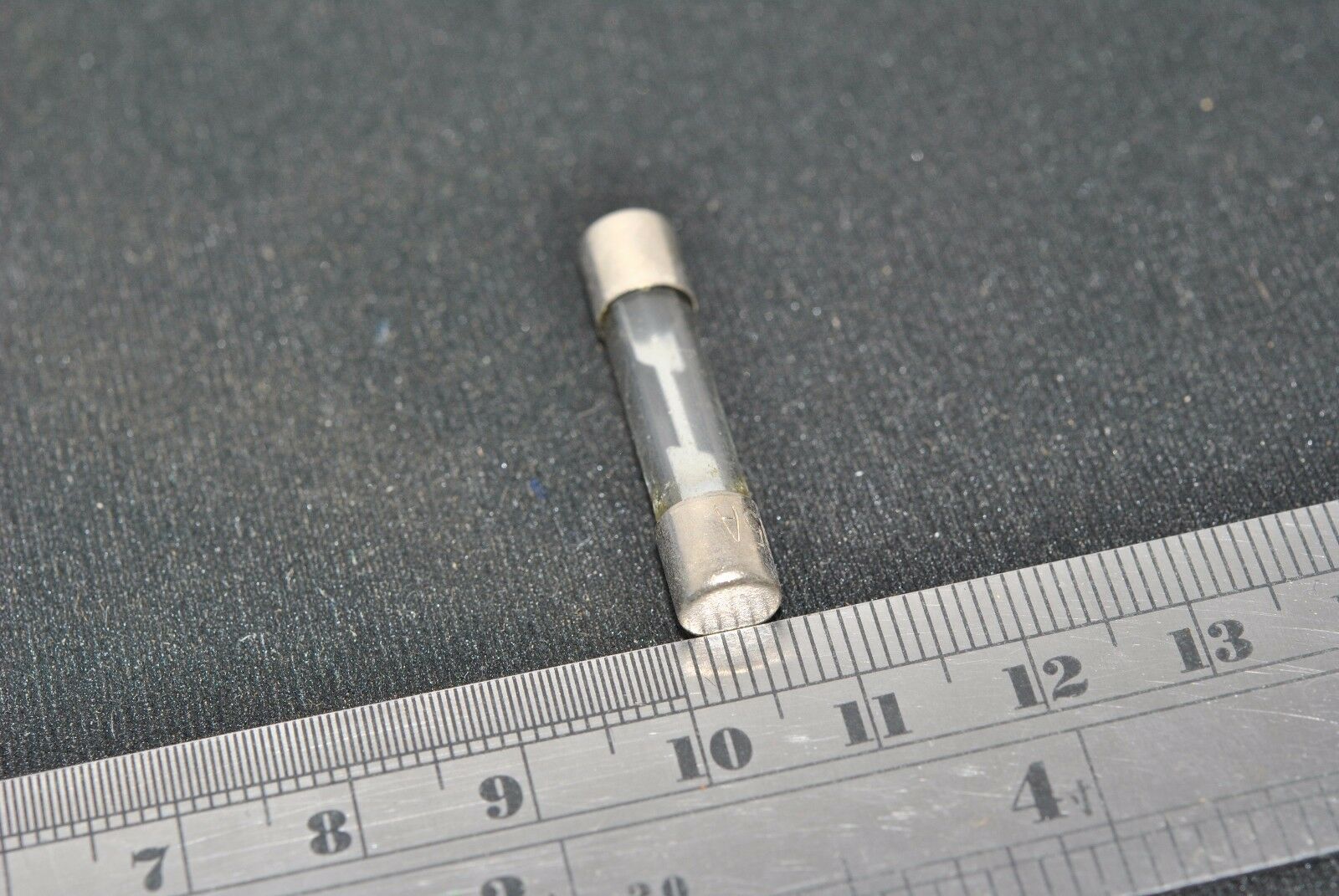 10pcs - 15A 6.3x32mm Glass Fuse