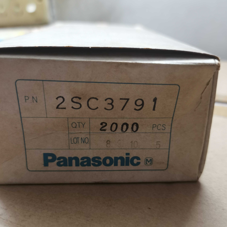 1PCS  Transistor PANASONIC TO-50 2SC3791 C3791 3791