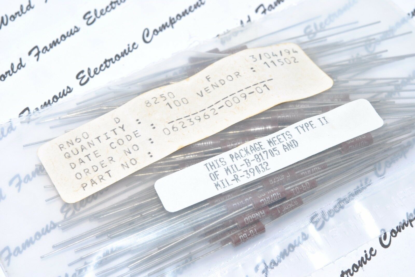 10pcs - IRC RN60D 825R (825 ohm) 0.5W (1/2W) 1% MIL Resistor