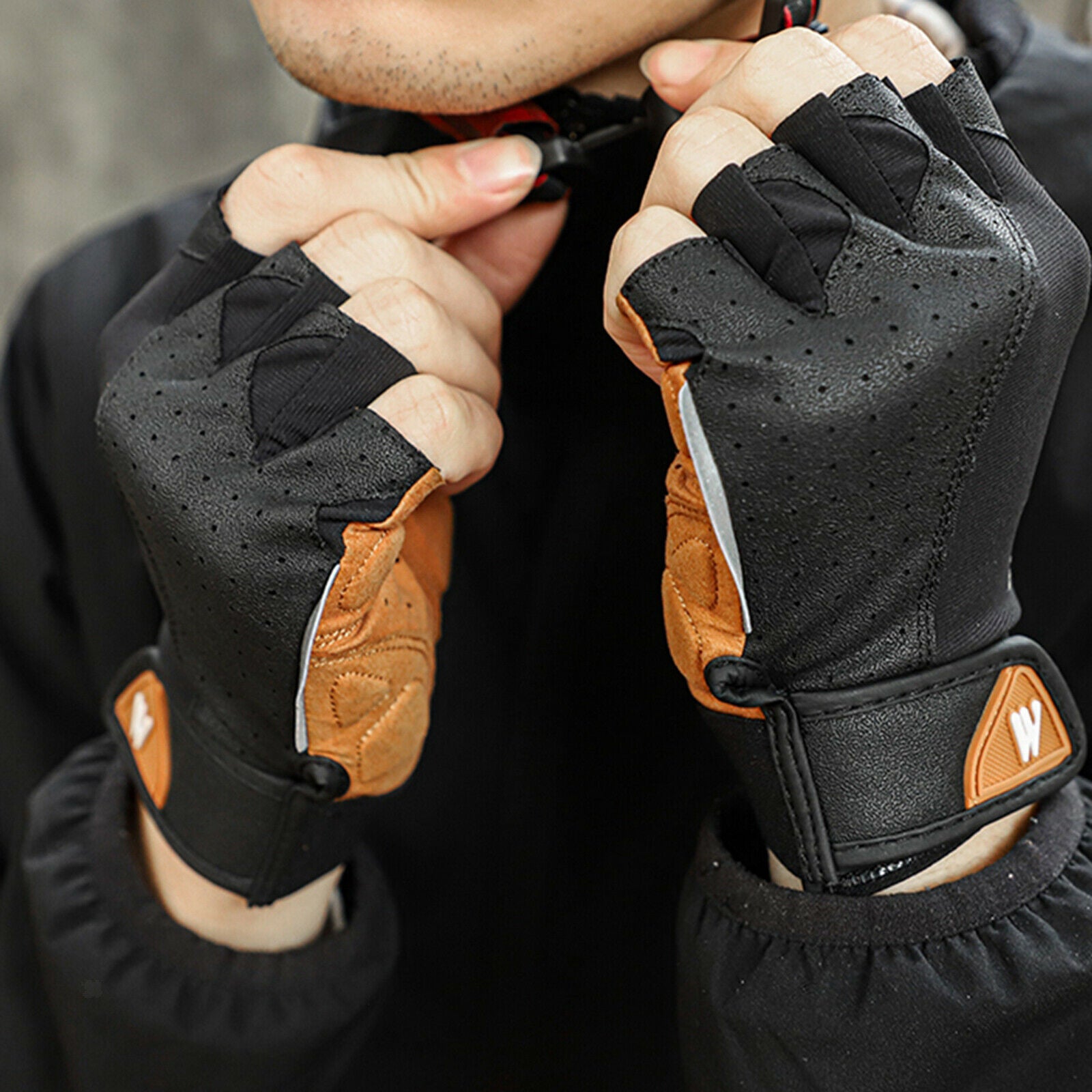 Sports Cycling Gloves Bike Bicycle Half Finger MTB Gloves 19x11cm
