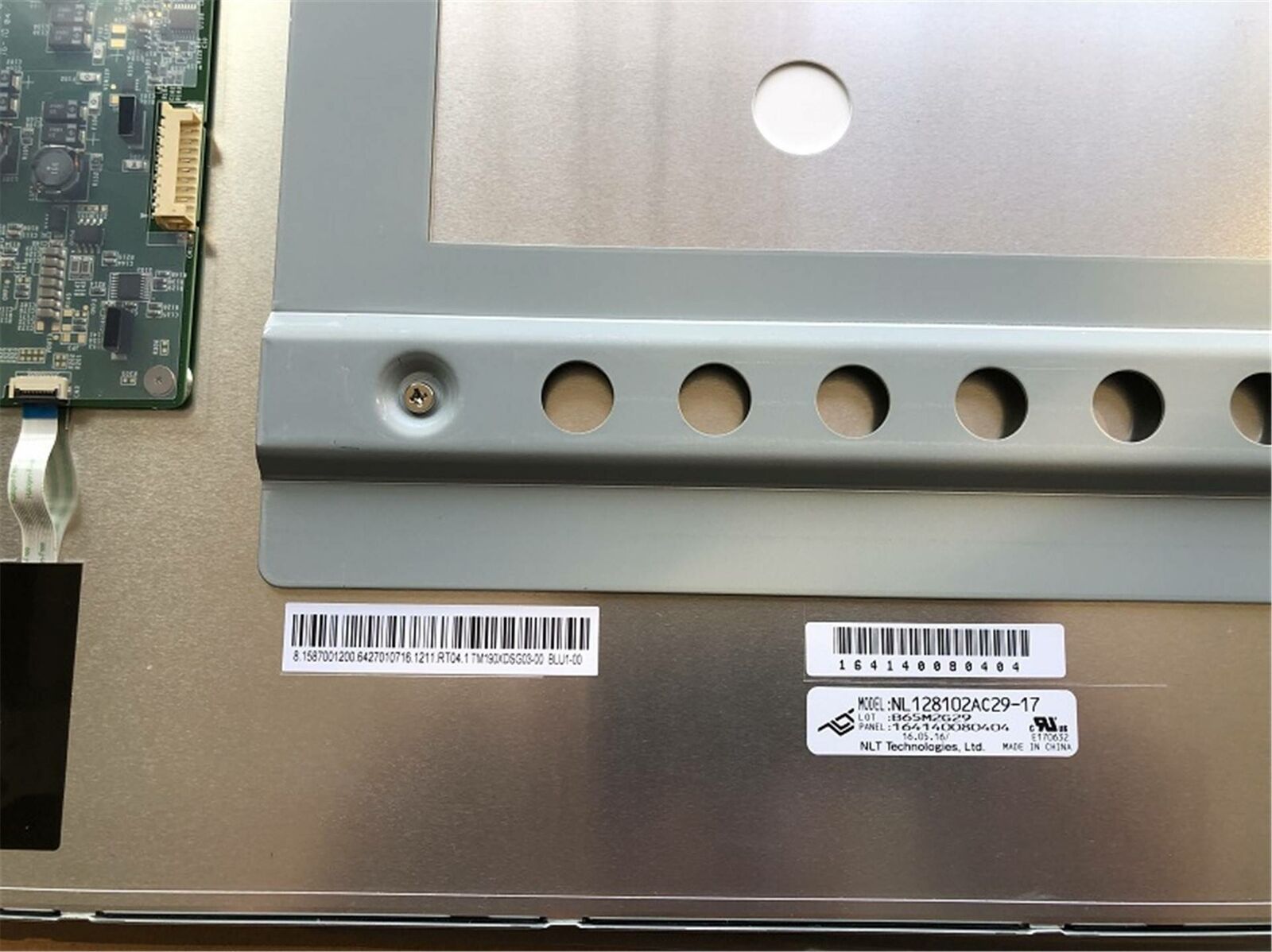 19.0" NLT 1280×1024 Resolution LCD Screen Panel NL128102AC29-17