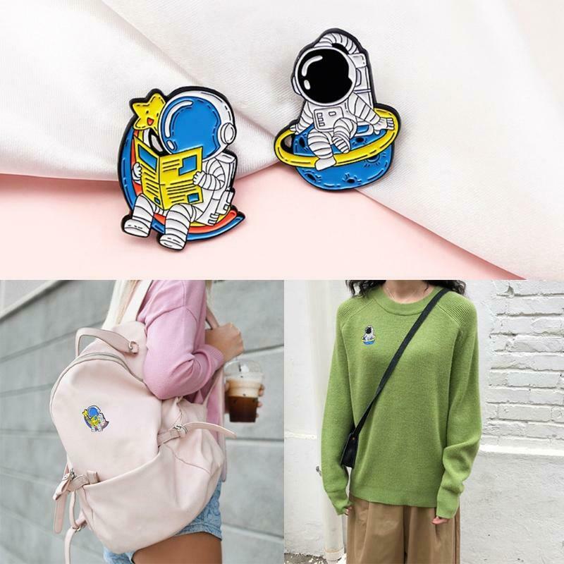 Fashionable 2 Pcs Astronaut Brooch Cartoon Pilots Lapel Pin Gifts for Adults Kid