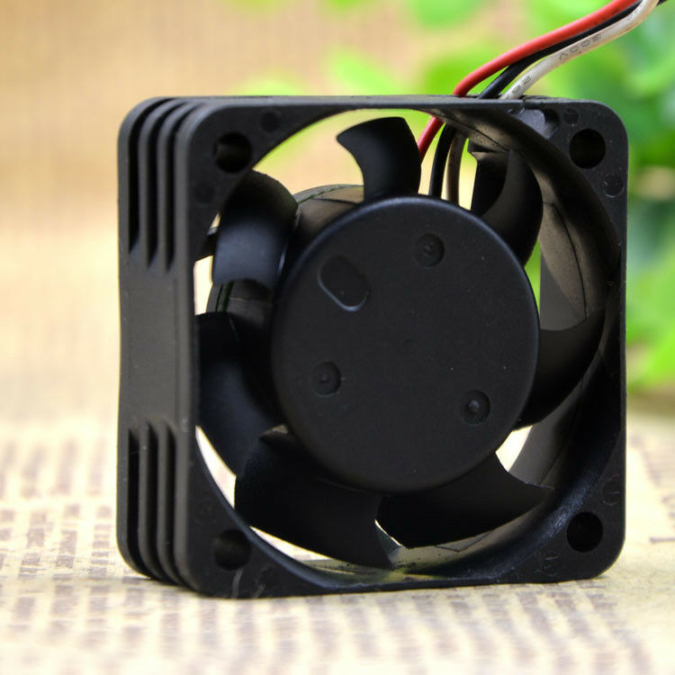 For AVC DA04015R12X 4015 40 x 40x 15mm Cooler Cooling Fan DC 12V 0.12A 3Pin B94