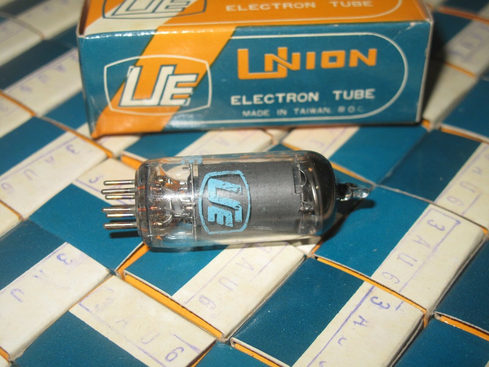 10pcs - 3AU6 UNION/UE Radio Vacuum tube NOS NIB